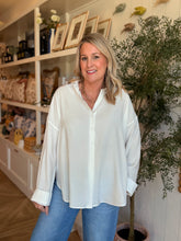 Load image into Gallery viewer, Soft Oversized White BUtton Up
