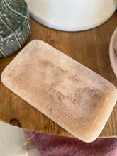 Load image into Gallery viewer, Creamy Blush Ivory Resin Tray
