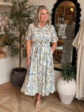 Load image into Gallery viewer, Tapered Waist Shirt Dress
