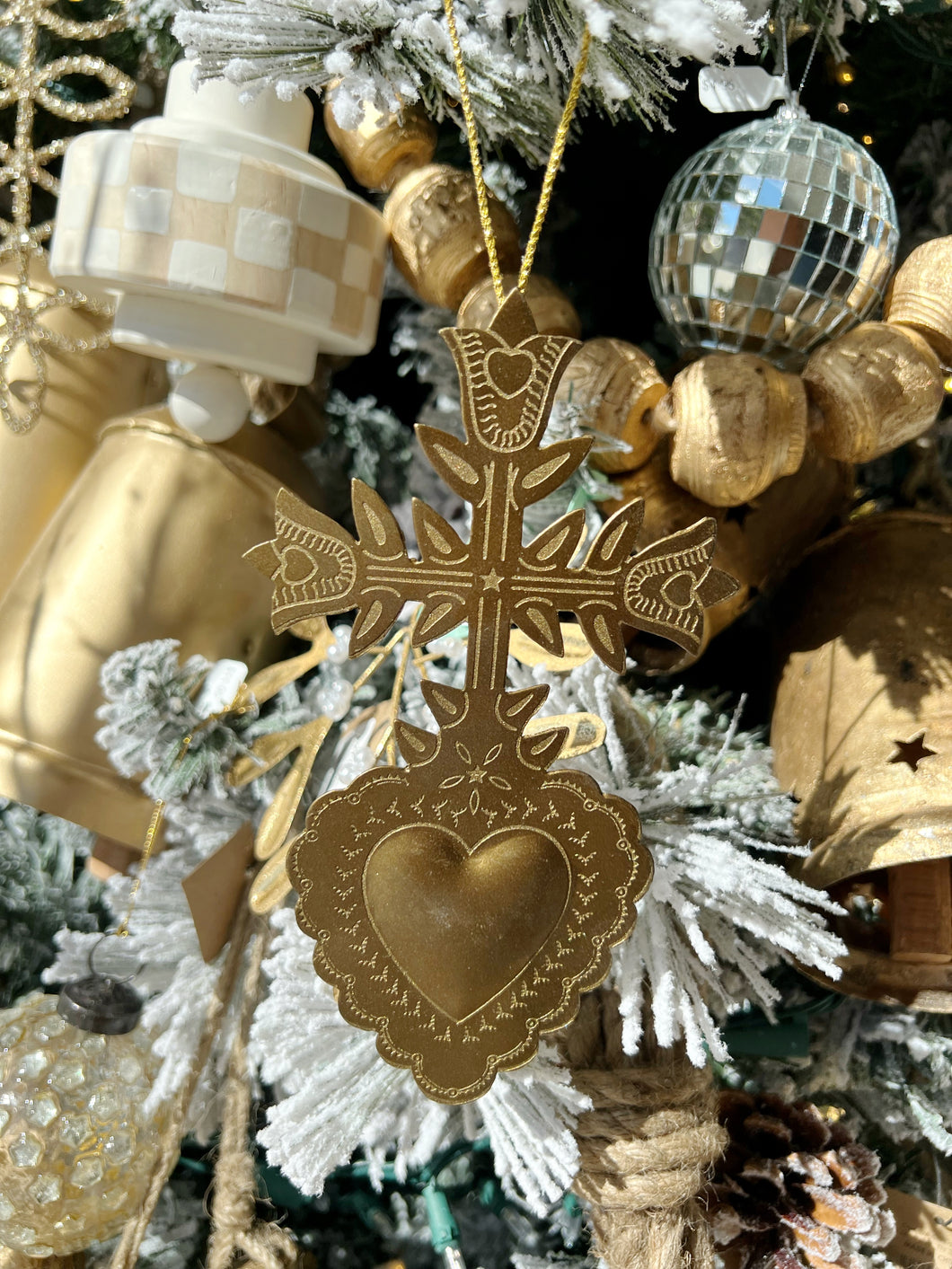 Metal Sacred Heart Ornament