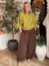 Load image into Gallery viewer, Dark Chocolate Balloon Pants
