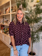 Load image into Gallery viewer, Plus Size Wine Short Sleeve Polka Dot Top
