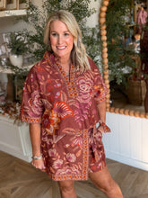 Load image into Gallery viewer, Terra Cotta Floral Print Collared Top

