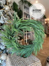 Load image into Gallery viewer, 25&quot; Spruce Wreath
