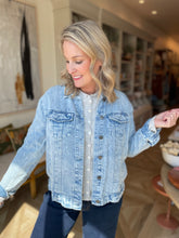 Load image into Gallery viewer, Light Wash Siena Denim Jacket
