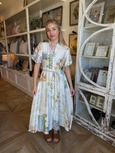 Load image into Gallery viewer, Patch Print Bubble Sleeve Midi Dress
