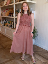 Load image into Gallery viewer, Red Sleeveless Smocking Dress
