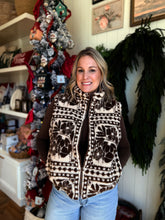 Load image into Gallery viewer, Brown Print Sherpa Vest
