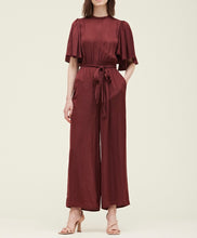 Load image into Gallery viewer, Vino Pleated Sleeves Jumpsuit
