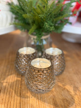 Load image into Gallery viewer, Illume Holiday Pinecone Votives
