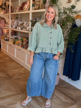 Load image into Gallery viewer, Mineral Washed Barrel Jeans
