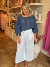 Load image into Gallery viewer, White Linen Goucho Pants
