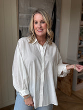 Load image into Gallery viewer, Off White Balloon Sleeve Blouse
