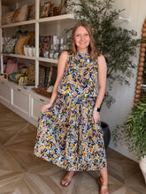 Load image into Gallery viewer, Purple Floral Skirt Set
