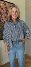 Load image into Gallery viewer, Black Stripe Oversized Shirt
