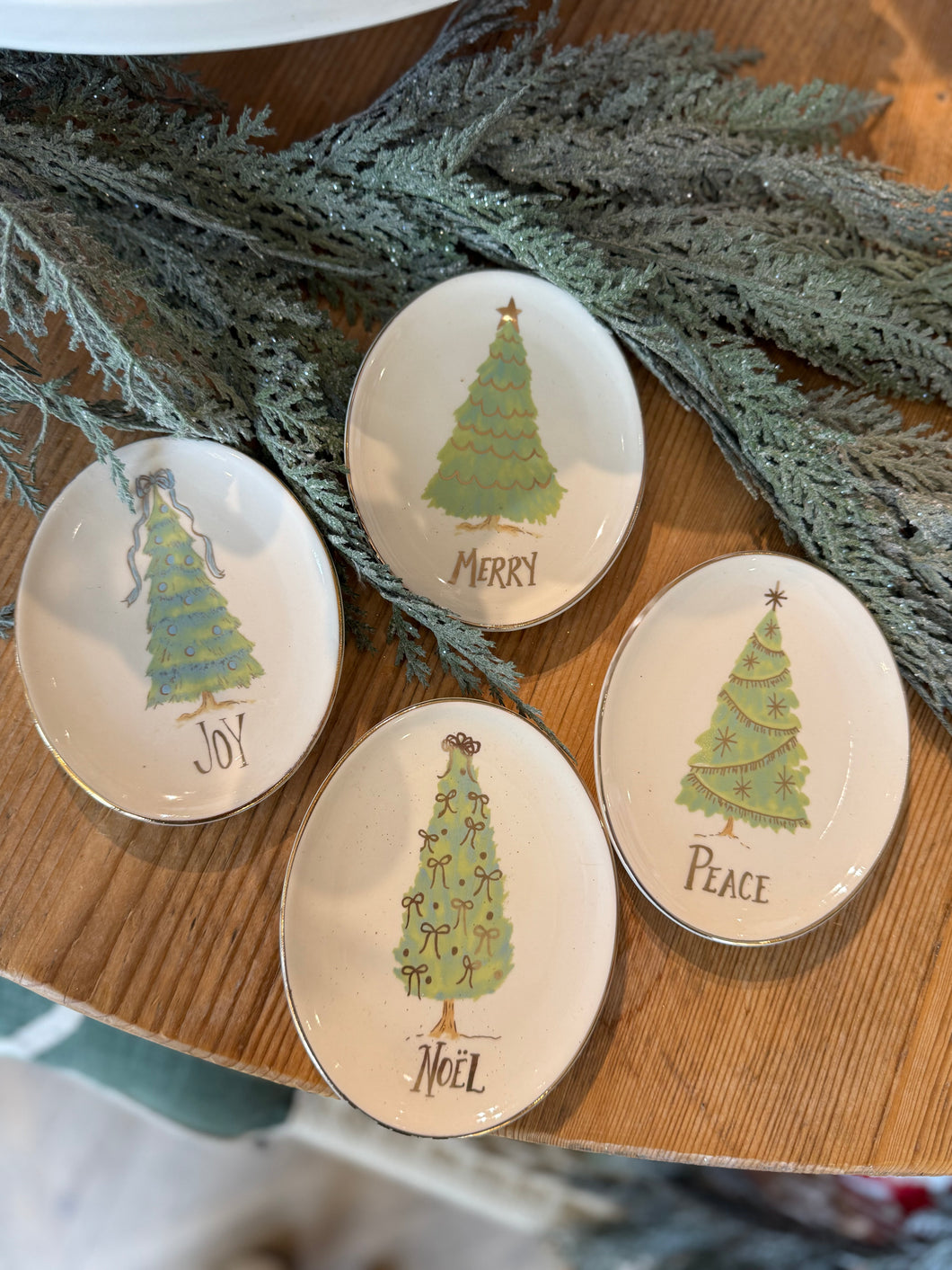 Oval Mini Holiday Tree Plate