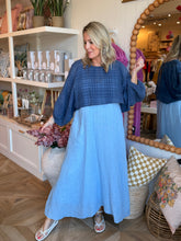 Load image into Gallery viewer, Sky Blue Linen V-Neck Maxi Dress
