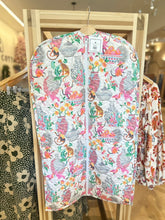 Load image into Gallery viewer, Quilted Garmet Bags
