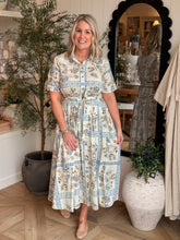 Load image into Gallery viewer, Tapered Waist Shirt Dress
