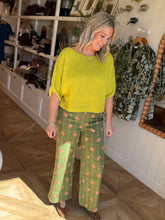 Load image into Gallery viewer, OS Lime Florence Batwing Crop Sweater
