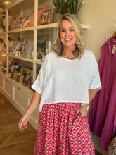 Load image into Gallery viewer, White V-Neck Linen Crop Top
