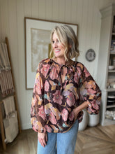 Load image into Gallery viewer, Chocolate Flowy Floral Blouse

