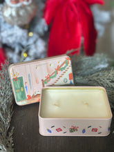 Load image into Gallery viewer, 5 oz. Christmas Candle Tins
