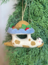 Load image into Gallery viewer, Wool Felt Festive Winter Animal Ornaments
