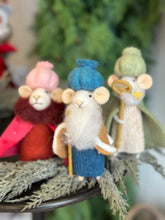 Load image into Gallery viewer, Three King Mice Ornaments

