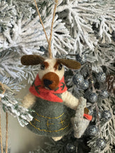 Load image into Gallery viewer, Wool Felt Folk Critter Ornaments

