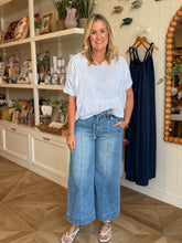 Load image into Gallery viewer, High Rise Crop Palazzo Jeans

