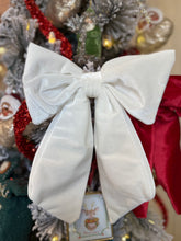 Load image into Gallery viewer, Velvet Puff Bows - 2 Colors
