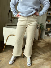 Load image into Gallery viewer, Cream Brayden Jeans
