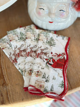 Load image into Gallery viewer, Set of 4 Scalloped Holiday Napkins
