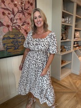 Load image into Gallery viewer, Black and White floral Midi Dress
