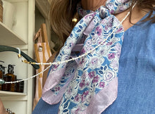 Load image into Gallery viewer, Beaded Sunglass Chain
