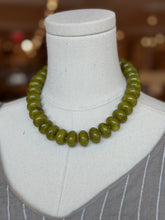 Load image into Gallery viewer, Acrylic Chunky Disc Necklace
