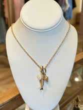 Load image into Gallery viewer, Gold Fashion Fish Necklace
