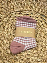 Load image into Gallery viewer, Picnic Mid Crew Socks
