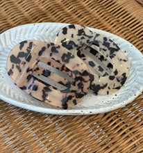Load image into Gallery viewer, Leopard Flat Hair Clip
