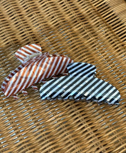 Load image into Gallery viewer, Stripe Hair Clip
