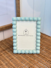 Load image into Gallery viewer, Small Resin Ball Photo Frames
