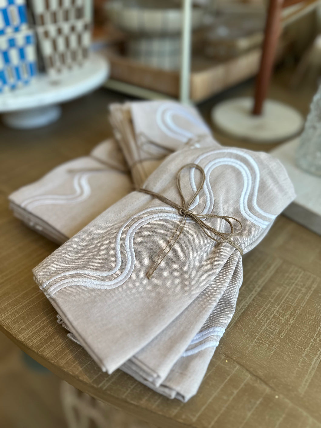 Set of 4 White Squiggley Chambray Napkin