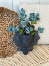 Load image into Gallery viewer, Black Clay Wall Pockets
