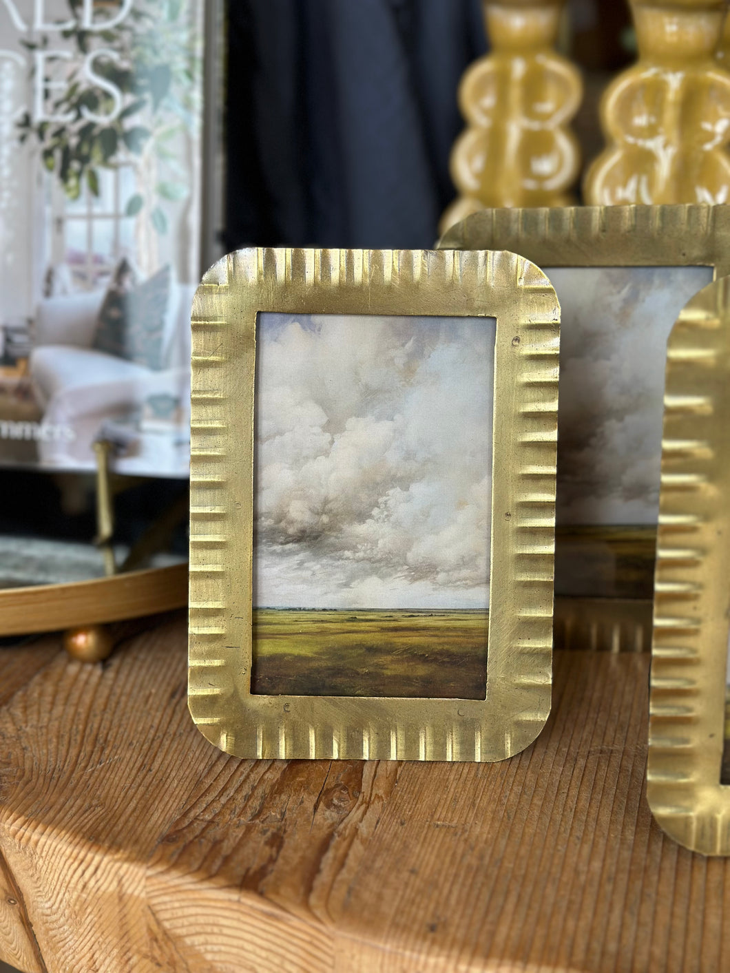 Antique Gold Ribbed Metal Frame