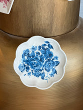 Load image into Gallery viewer, Stoneware Plate Magnets
