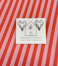 Load image into Gallery viewer, Hammered Heart Earrings
