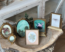 Load image into Gallery viewer, Resin Gold Finished Photo Frames
