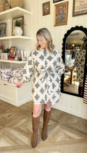 Load image into Gallery viewer, Ecru &amp; Black Print Short Shirt Dress
