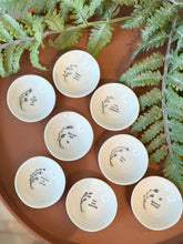 Load image into Gallery viewer, Mini White Wobbly Bowls
